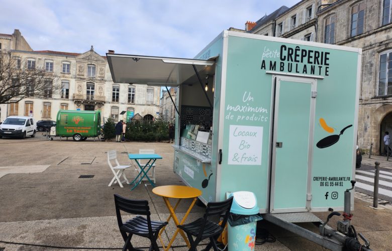 Crêperie ambulante présente sur le marché Place Verdun